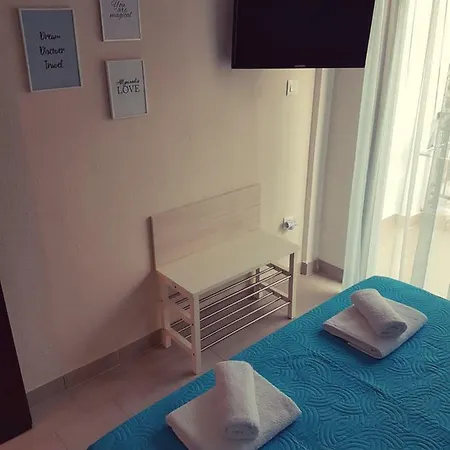 Kalimera * Flogita